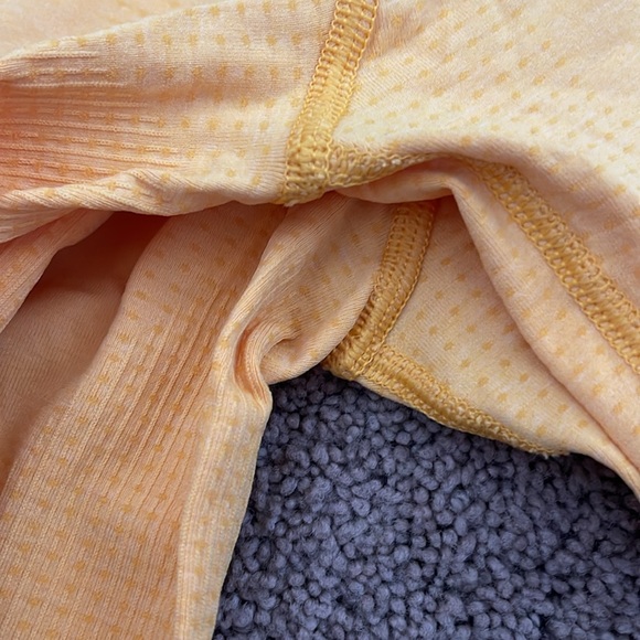 GymShark Crop Top - Picture 4 of 5